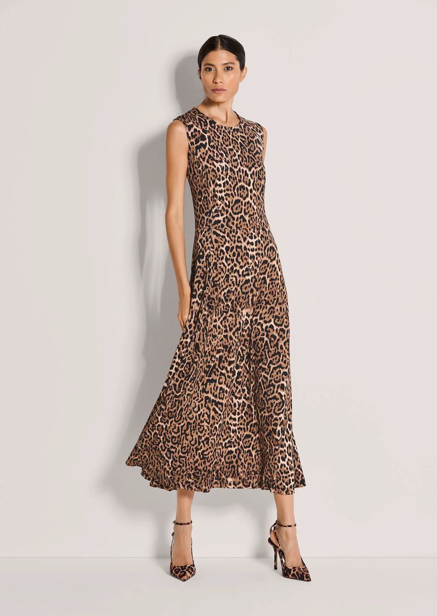 Ausgestelltes Midikleid mit Leopardenprint