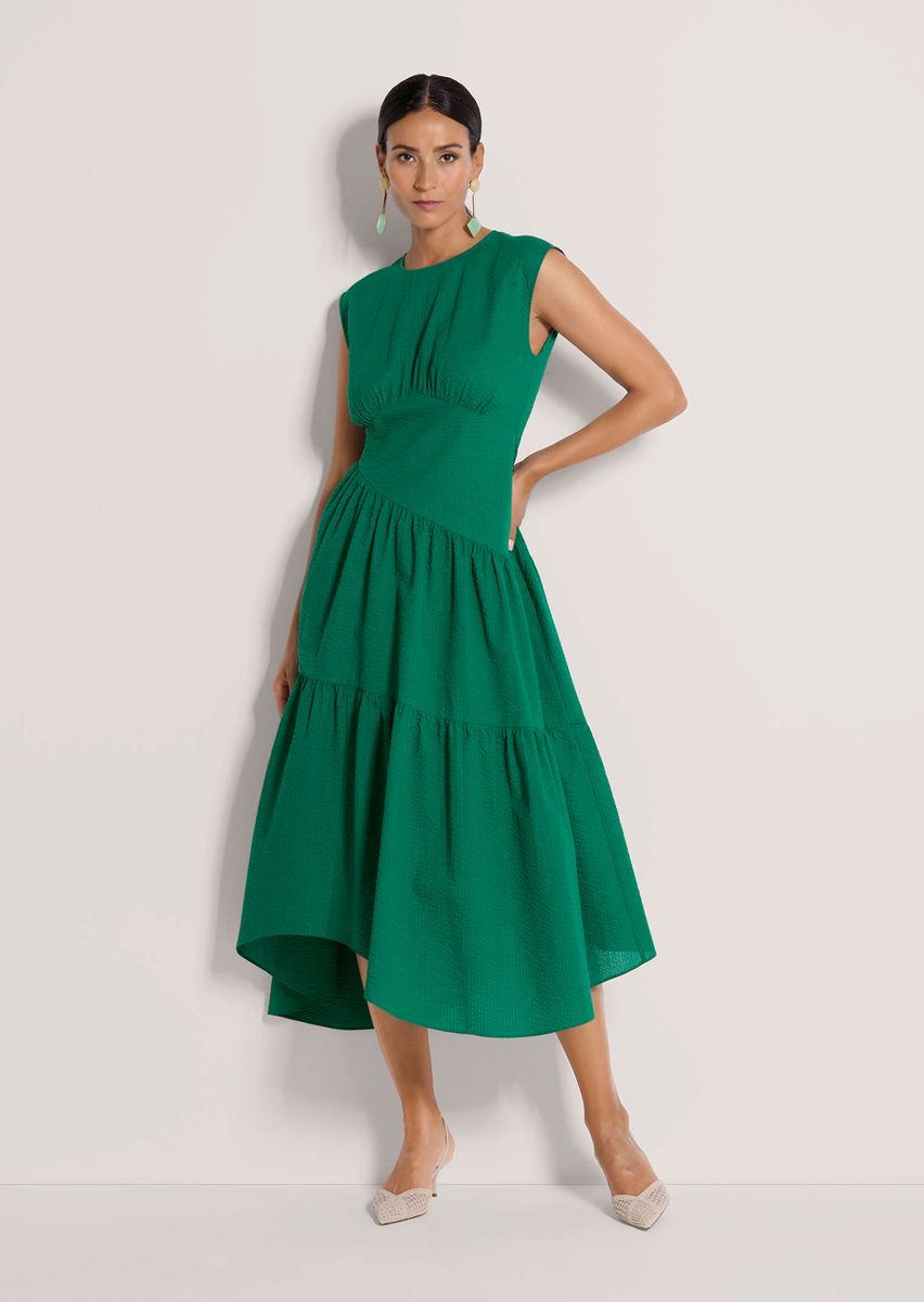 Midi-Kleid mit asymmetrischen Stufenfalten