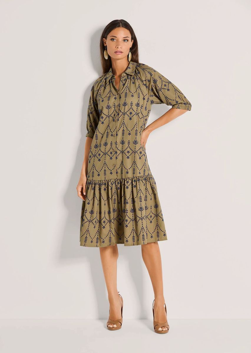 Besticktes Midi-Hemdblusenkleid mit Lochstickerei