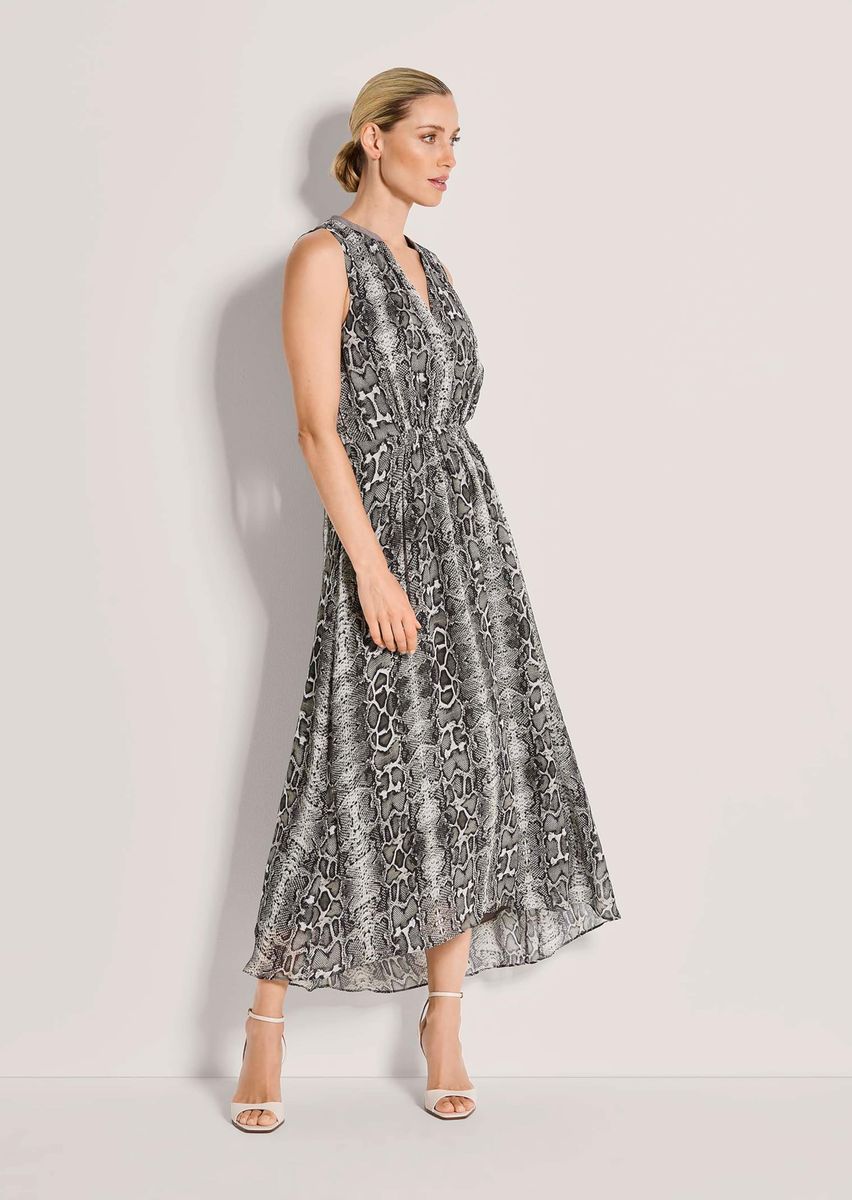 Chiffonkleid mit Schlangenmuster und V-Schlitz