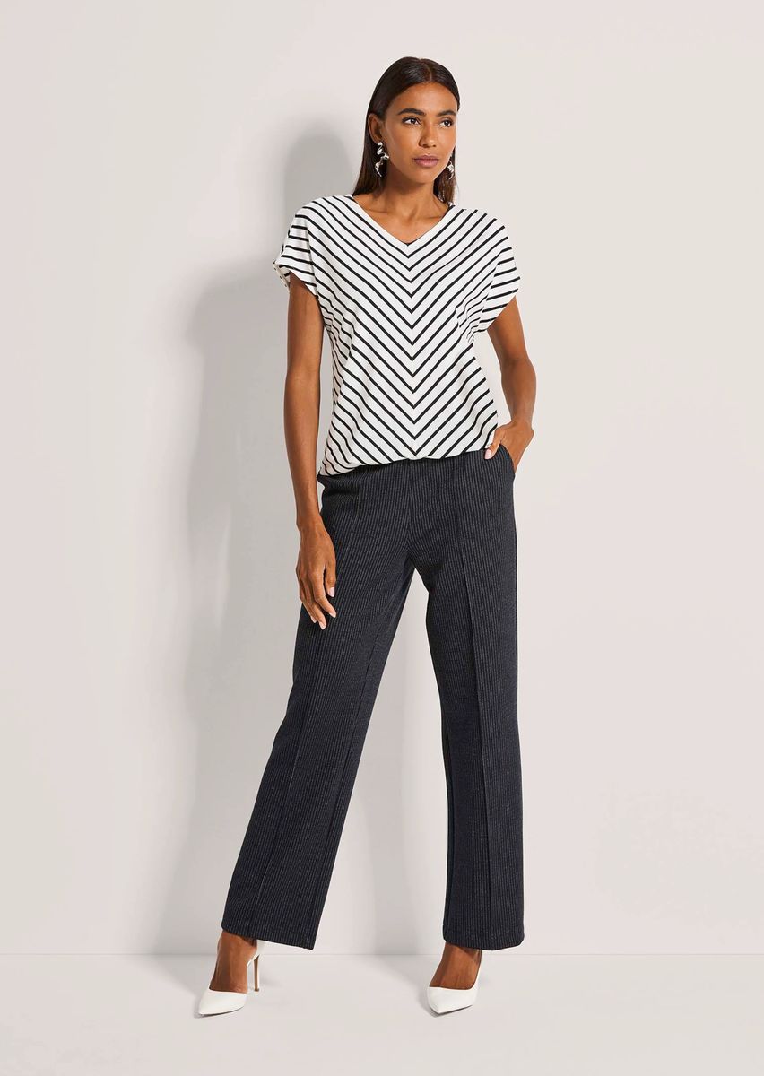 Gestreiftes Shirt mit Chevron-Muster