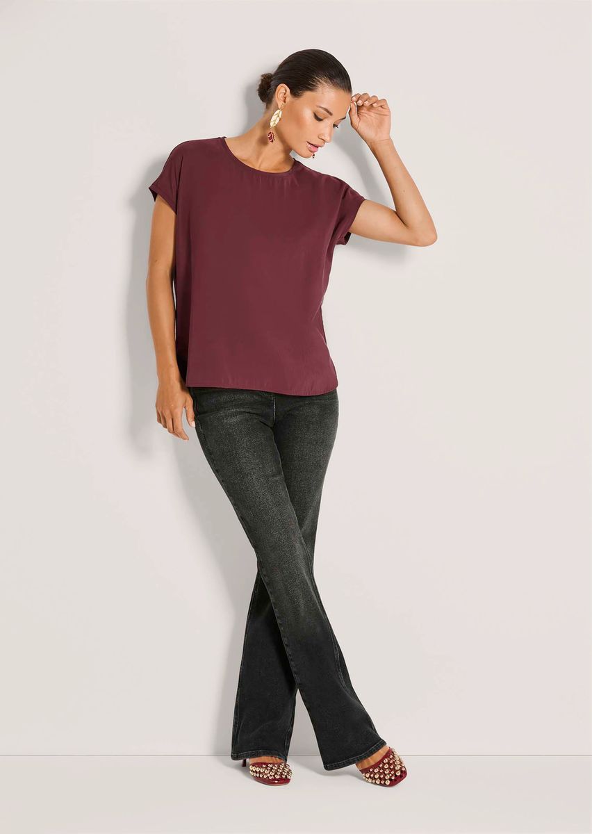Kurzarmshirt im Materialmix