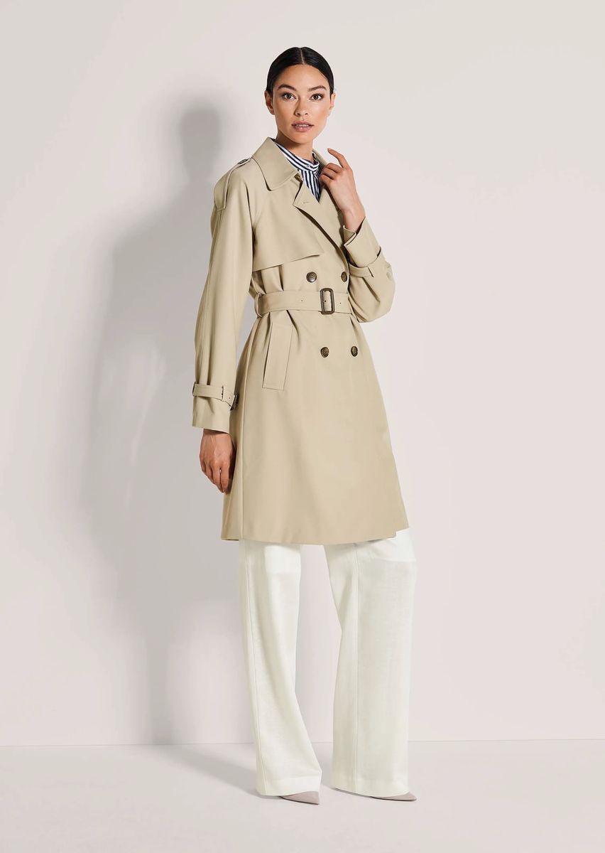 Klassischer zweireihiger Trenchcoat