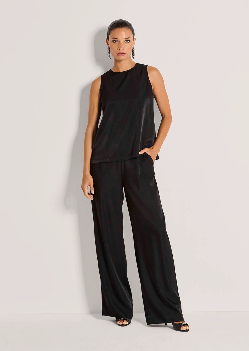 Minimalistisches ärmelloses Satin-Blusentop