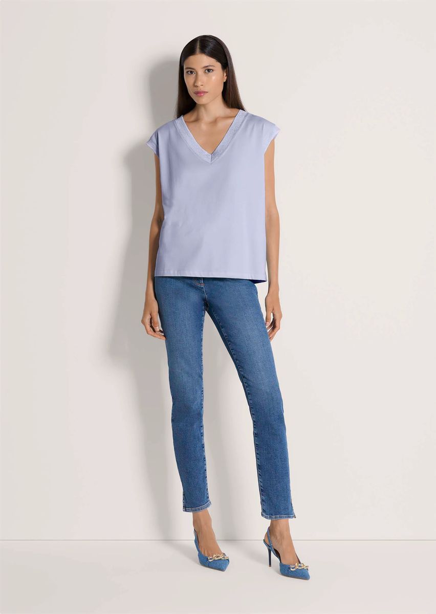 Ärmelloses V-Neck Shirt mit Rippstrick-Einfassung
