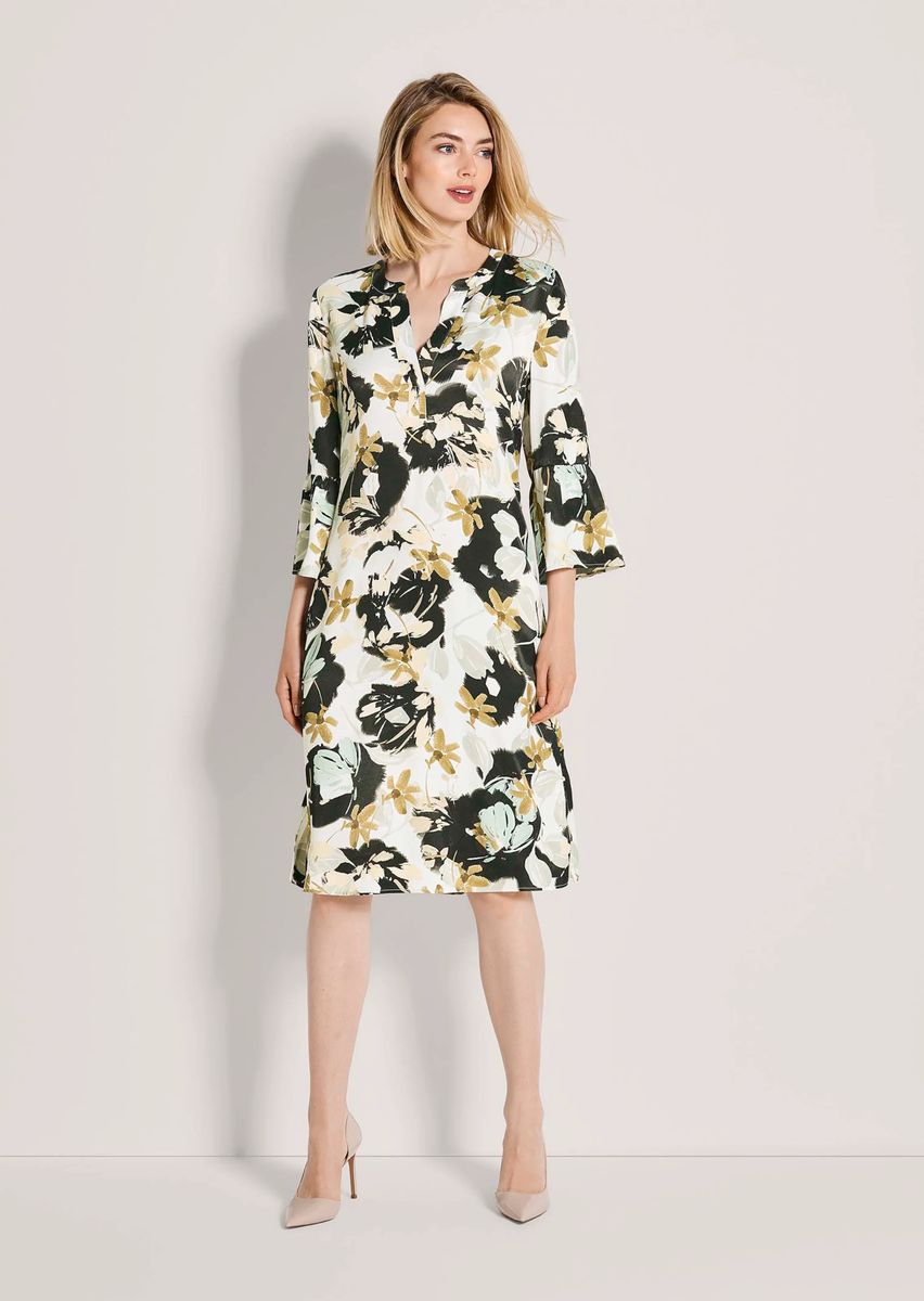 Abstraktes Blumenkleid in H-Linie