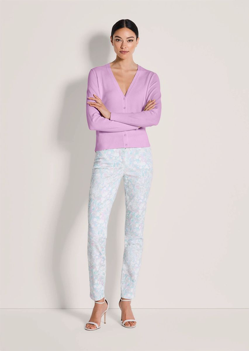 Klassischer V-Ausschnitt Cardigan in Slim-Fit
