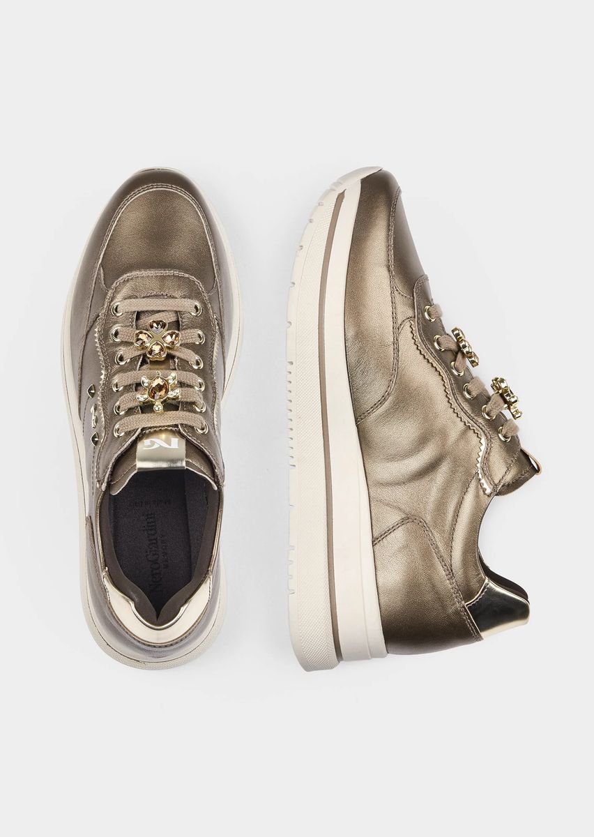 Verzierter Metallic-Plattform-Sneaker