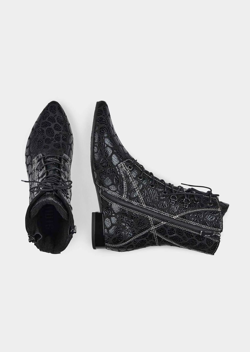 Spitze Schnürstiefeletten mit Muster