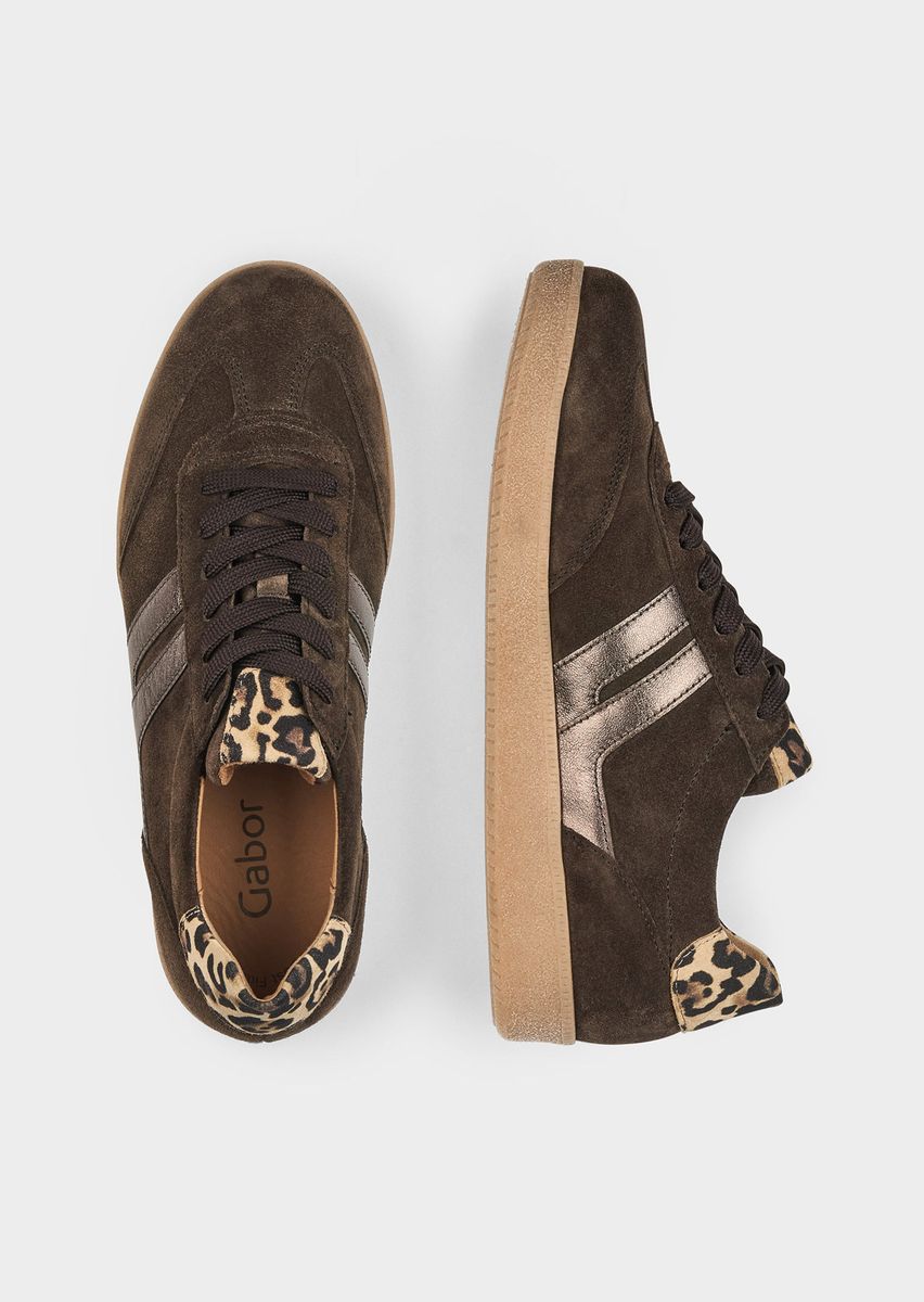 Wildleder-Sneaker mit Leo-Details