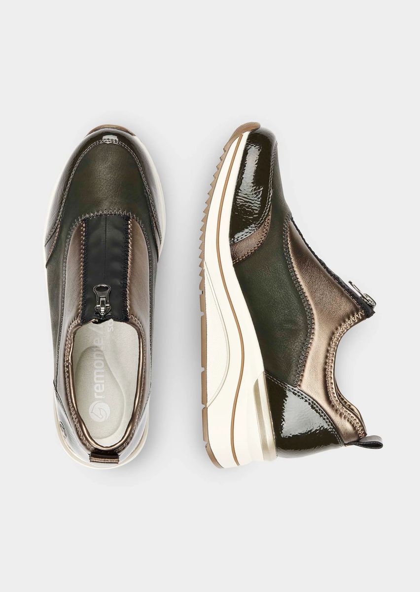 Metallic- und Lack-Keilsneaker