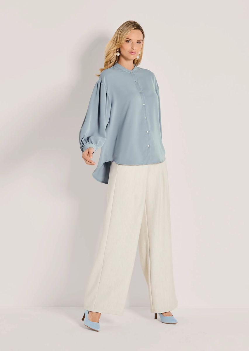 Bluse mit Stehkragen und Ballonärmeln