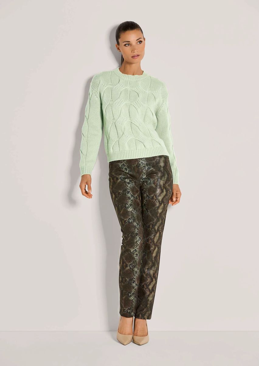 Boxiger Grobstrick-Pullover mit Zopfmuster