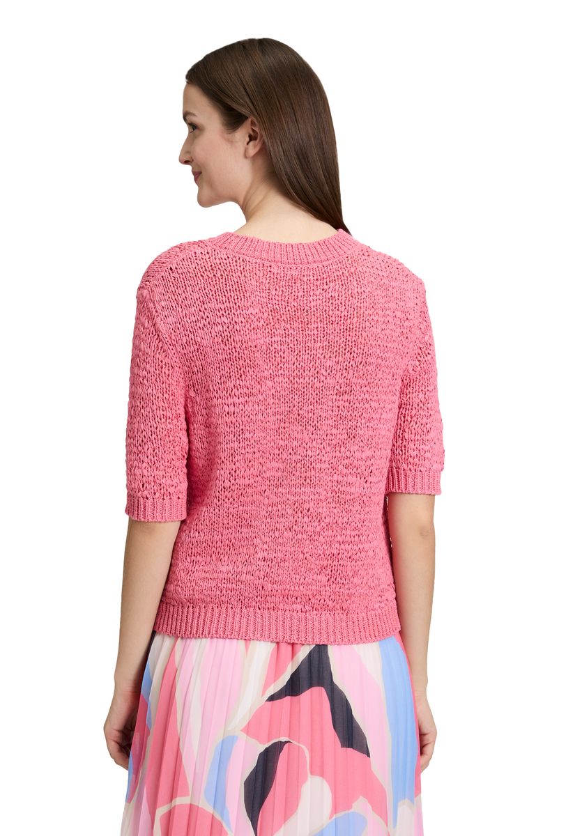 Kurz geschnittenes Strickoberteil mit kurzen Ärmeln
