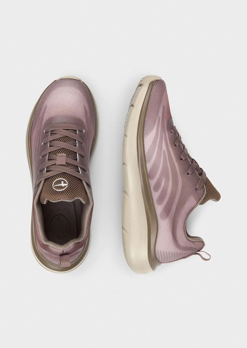 Federleichte atmungsaktive Textil-Sneaker