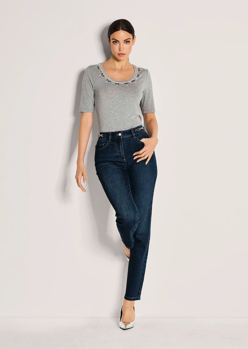 Schmale Jeans mit Kettendetails