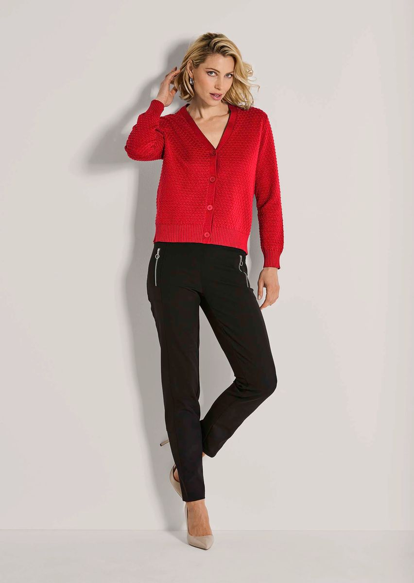 Strukturierte Strickjacke mit V-Ausschnitt