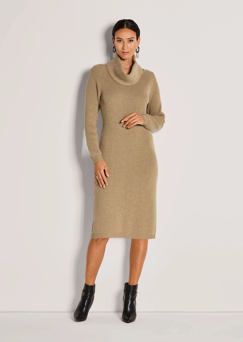 Strick-Midikleid mit abnehmbarem Kragen