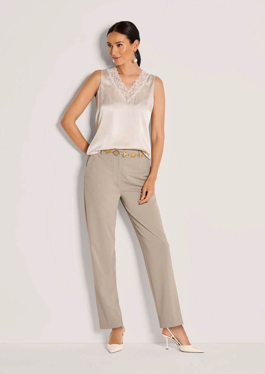 Schmale Hose mit geradem Bein