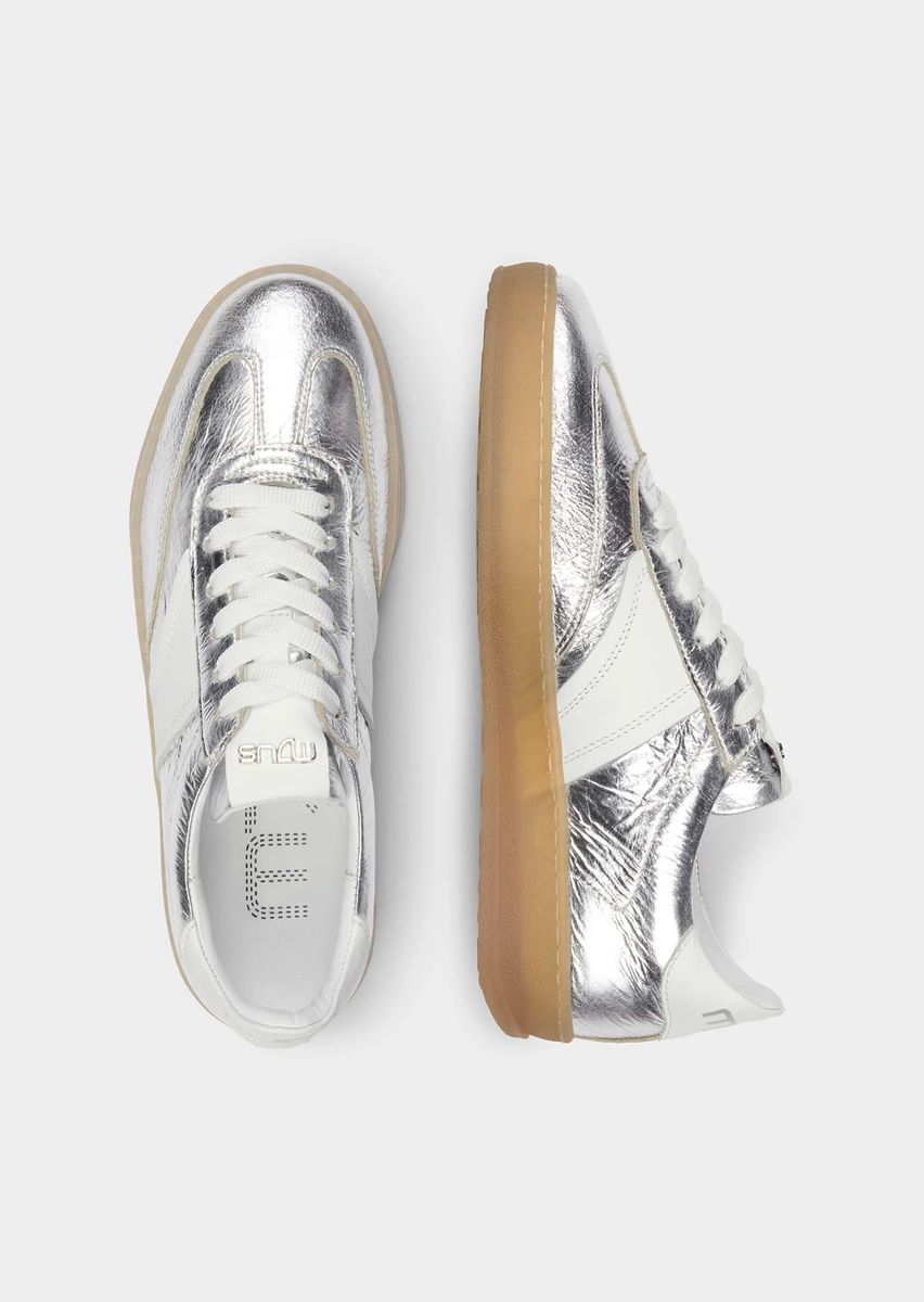 Urbaner Metallic-Sneaker
