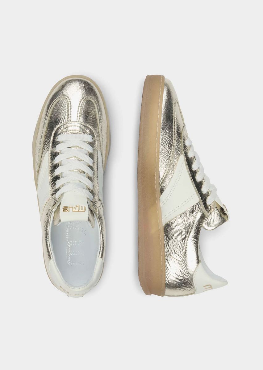 Crinkle-Sneaker in Metallic-Optik