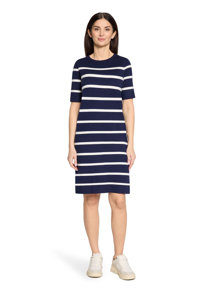 Gestreiftes Strick-Midikleid Lässig
