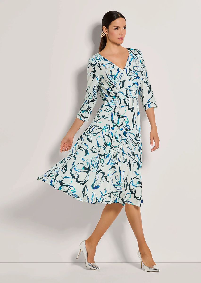 Florales Midikleid in Wickeloptik