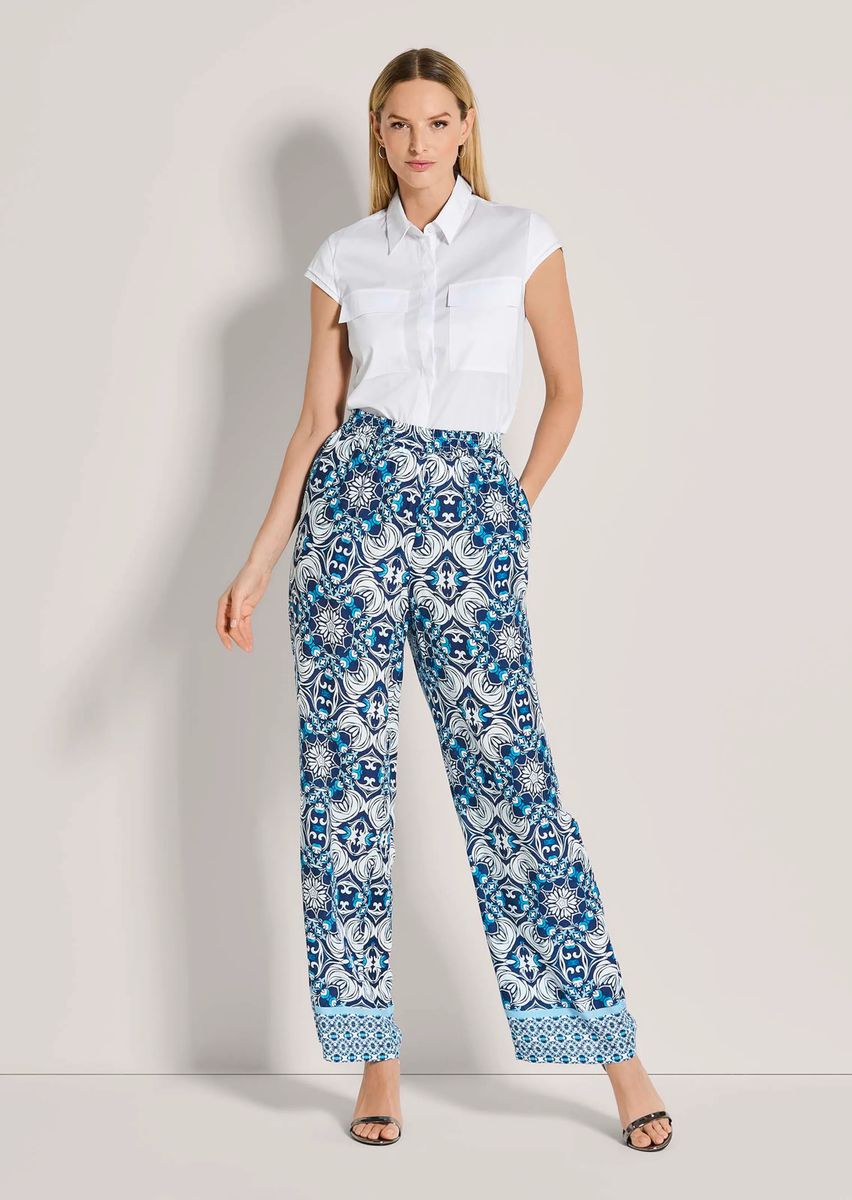 Weite Hose mit Unikat-Print