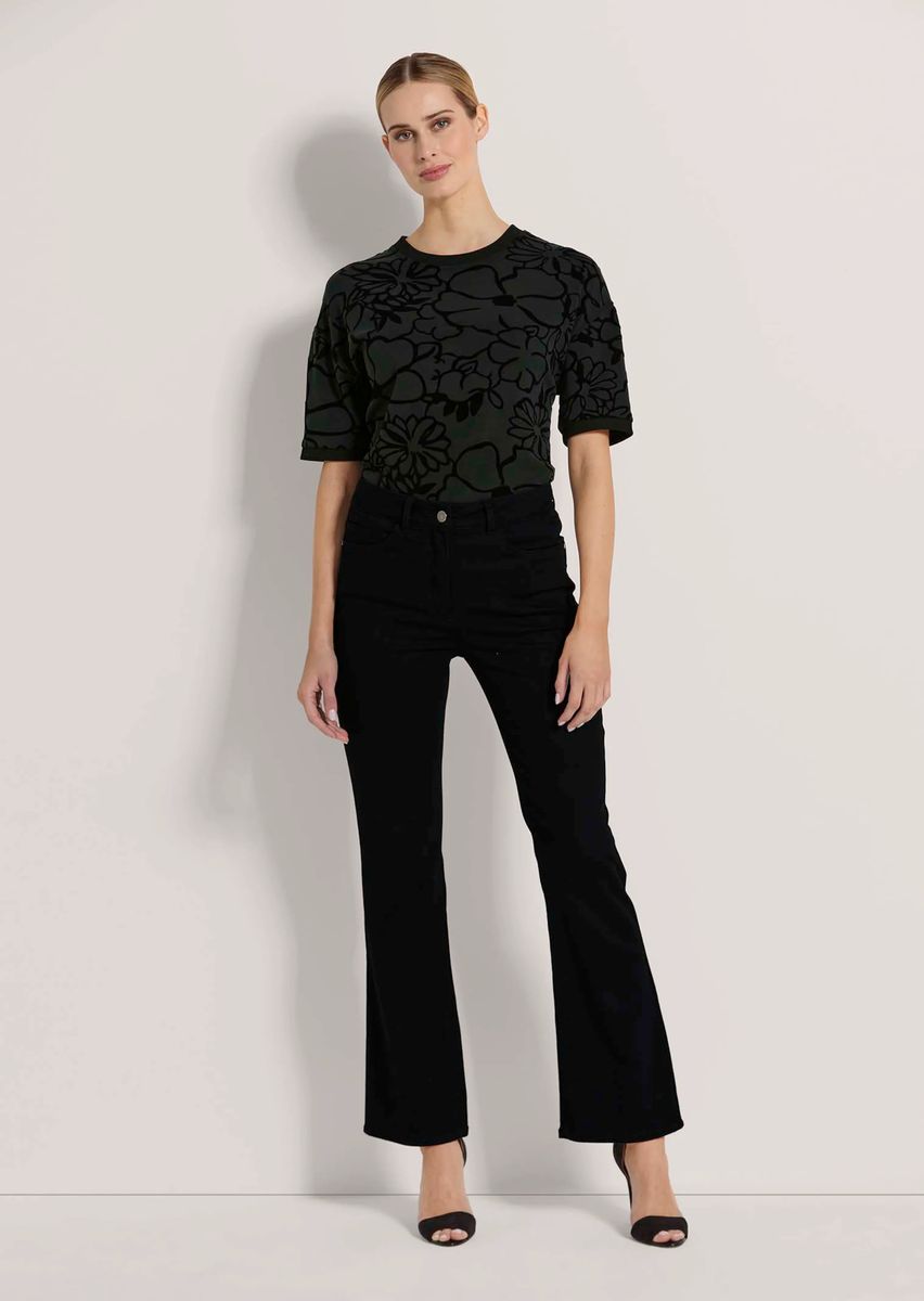 Klassische Bootcut-Jeans mit Stretch