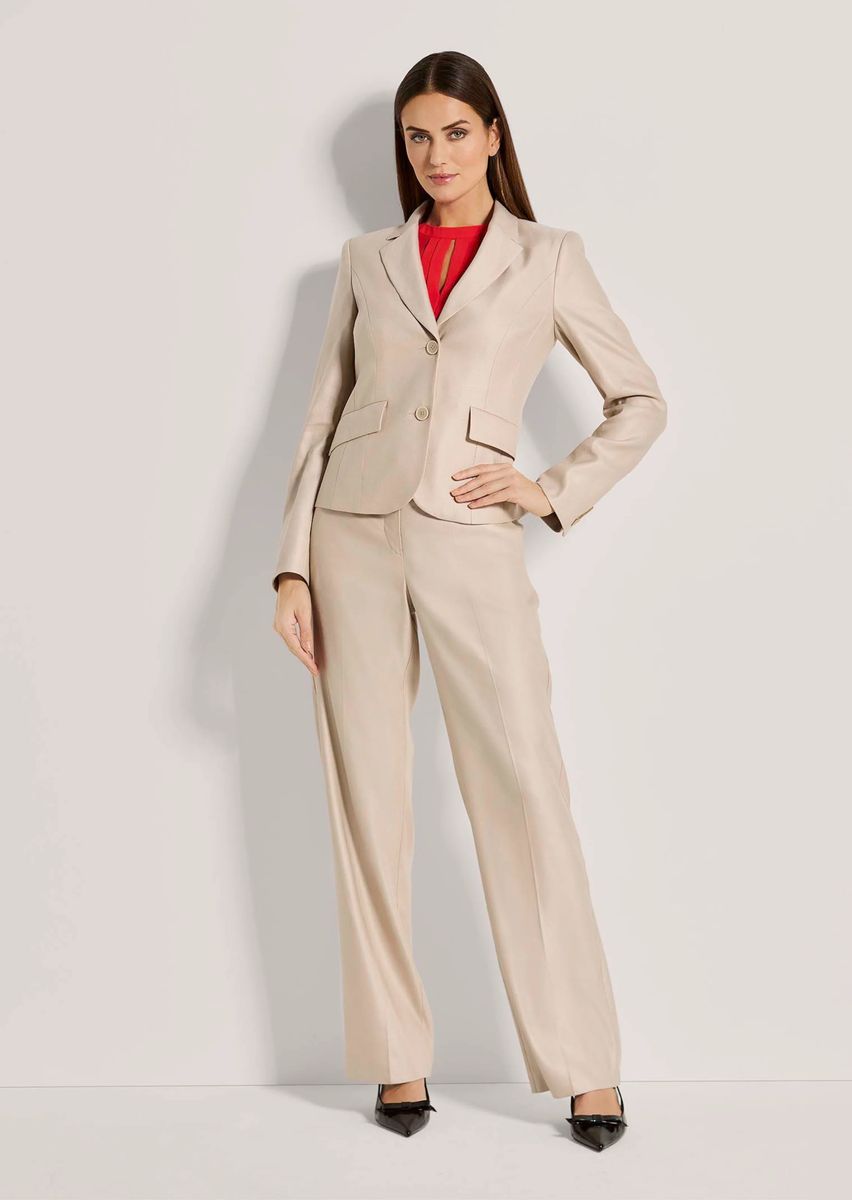 Eleganter Kurzblazer mit Leinenanteil