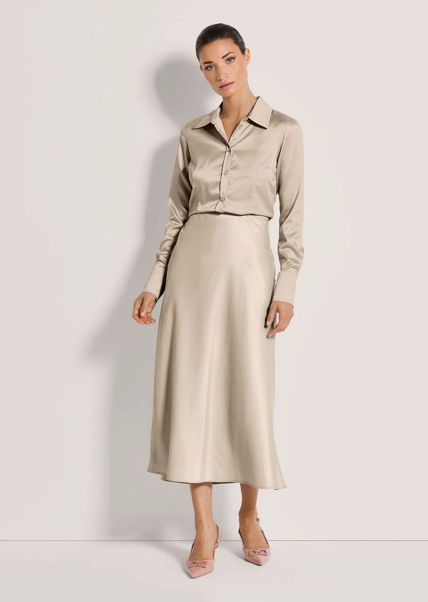 Eleganter Satin-Midi in A-Linie