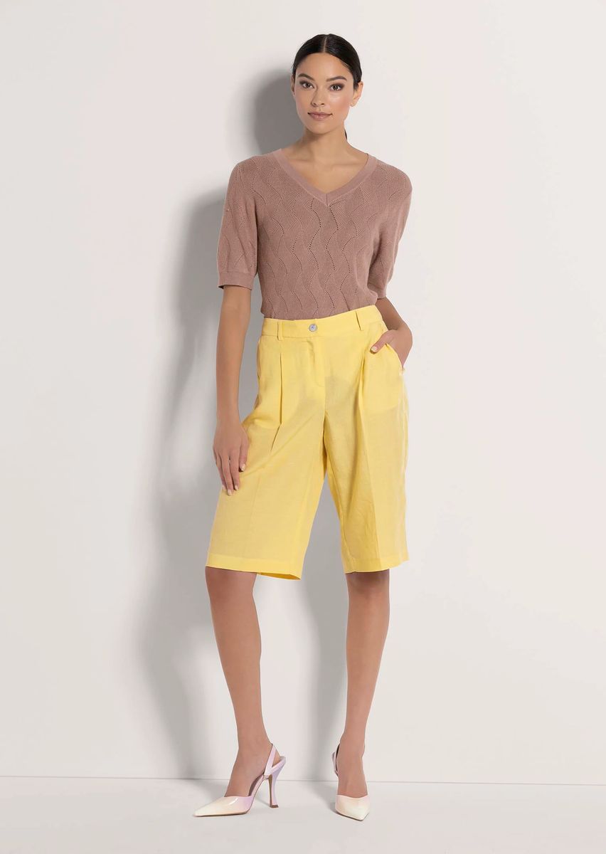 Klassische Bermuda-Shorts mit Bügelfalten