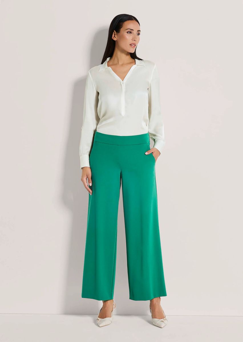 Bequeme Schlupfhose mit weitem Bein