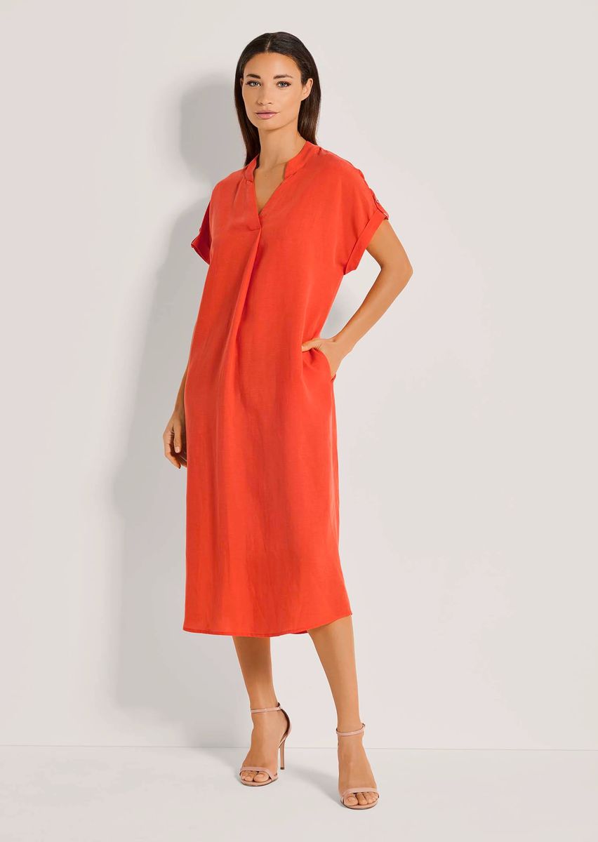 Fließendes Tunika-Midikleid mit Vorderfalte