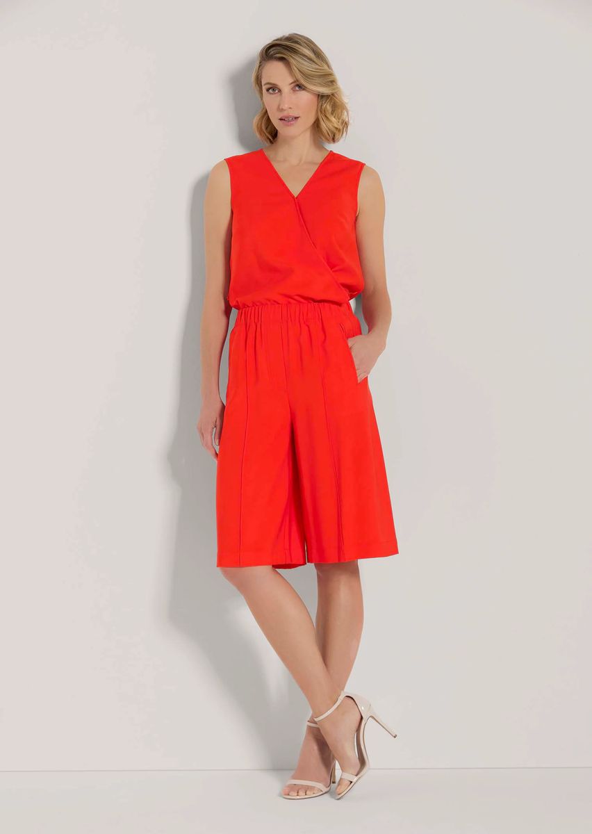 Weite Bermuda-Shorts mit Biesen