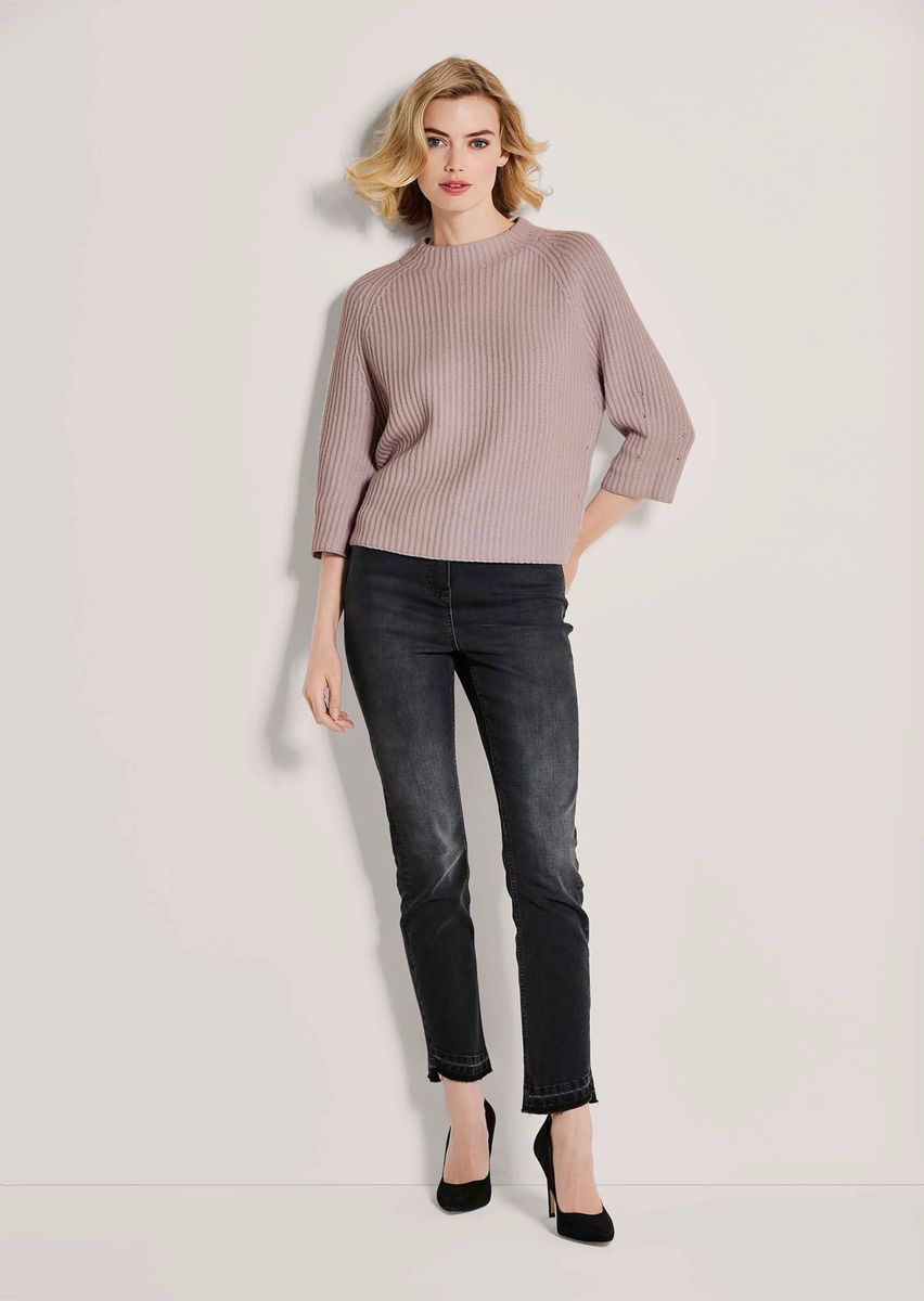 Boxiger Kaschmirpullover mit Rippstrick