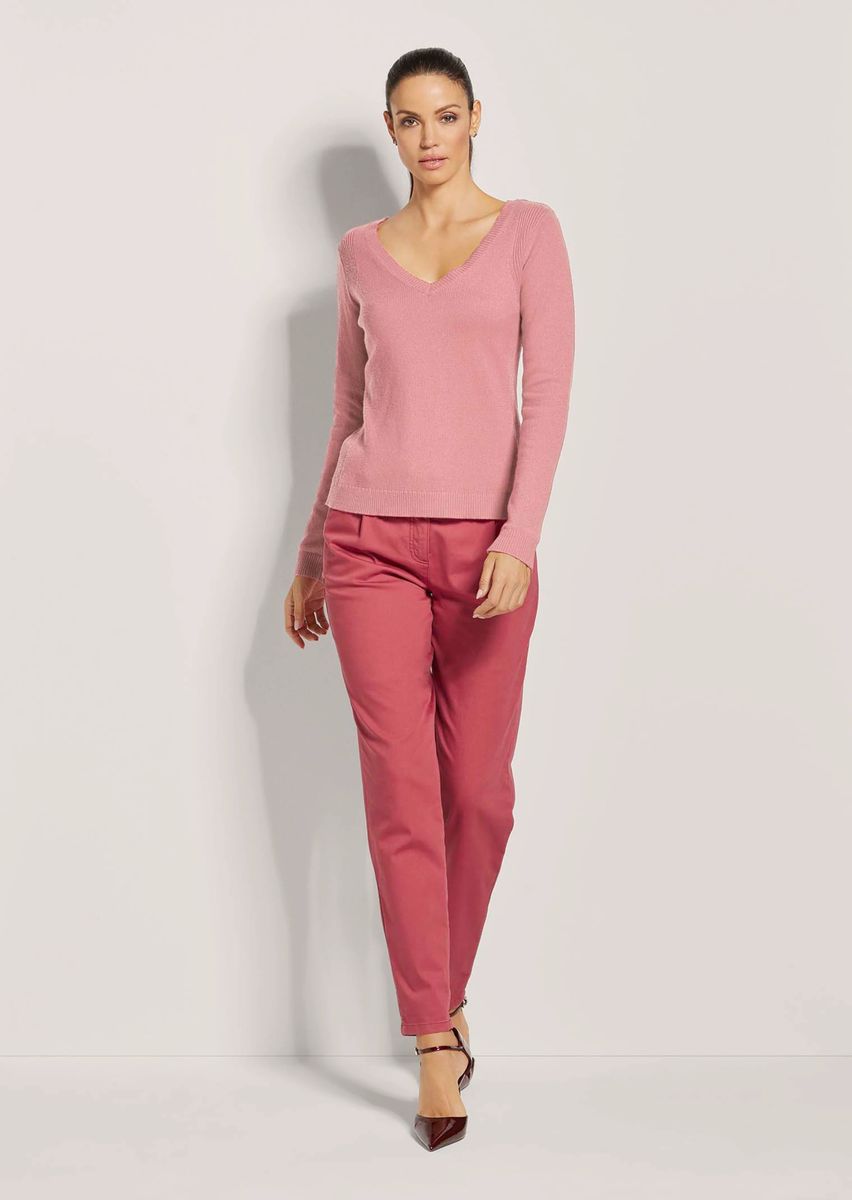 Feinstrick-Pullover mit V-Ausschnitt