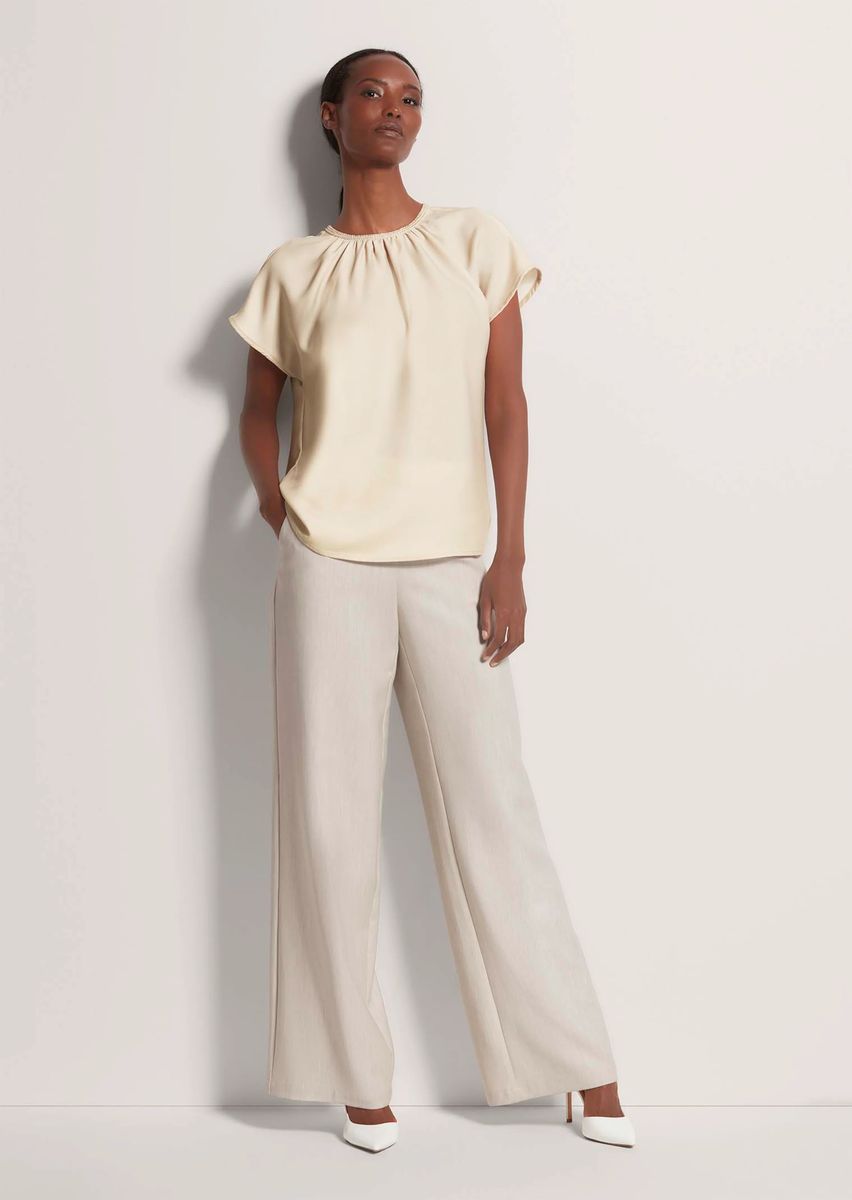 A-Linien Satinbluse mit Perlenbesatz