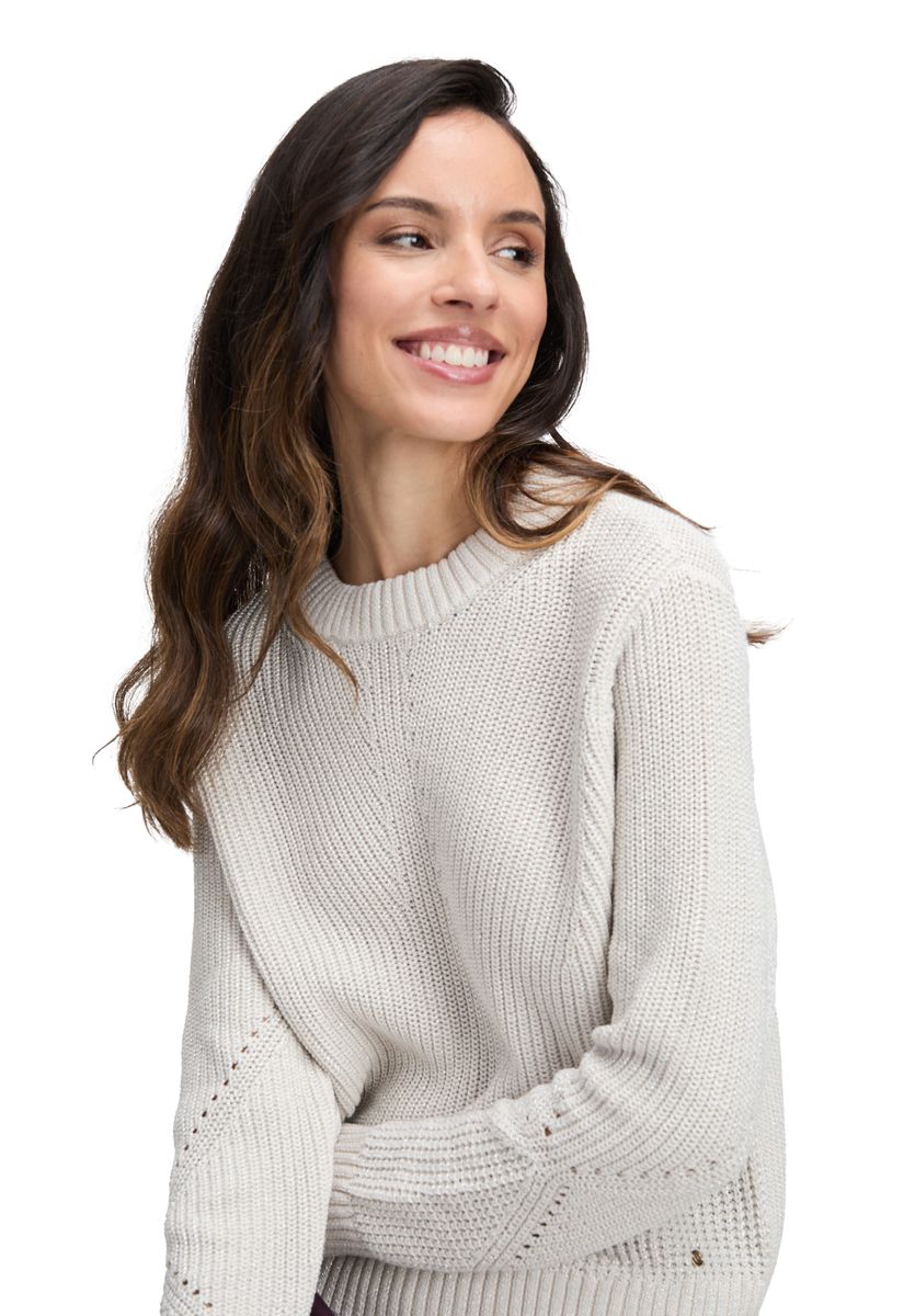 Strukturierter Strickpullover mit Lurexfaden
