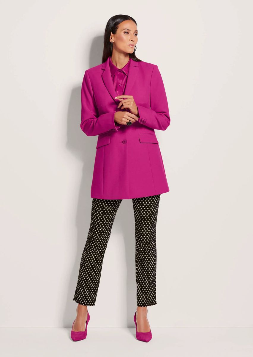 Eleganter taillierter langer Blazer