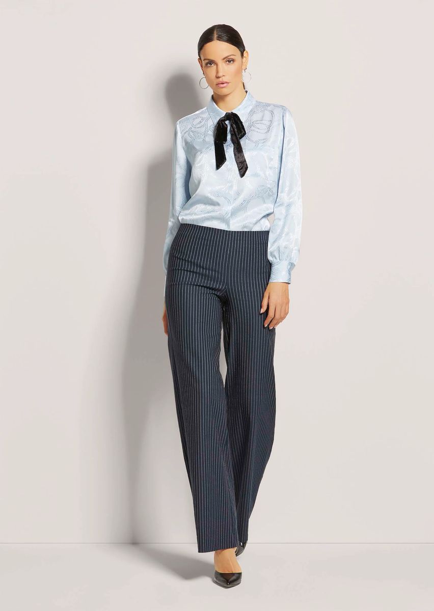 Nadelstreifen-Schlupfhose mit Bootcut-Bein