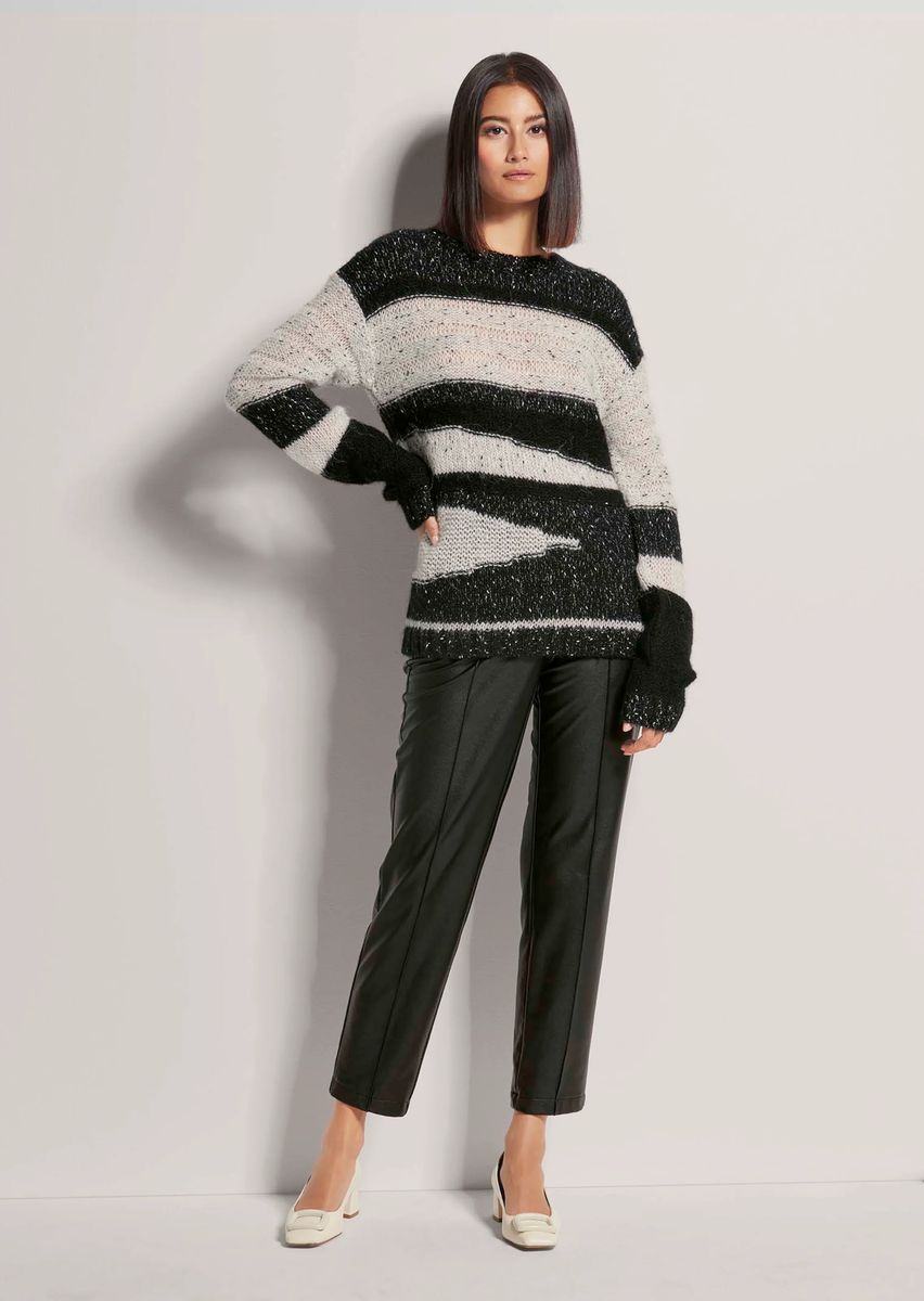 Kunstvoller Pullover mit Intarsien-Muster