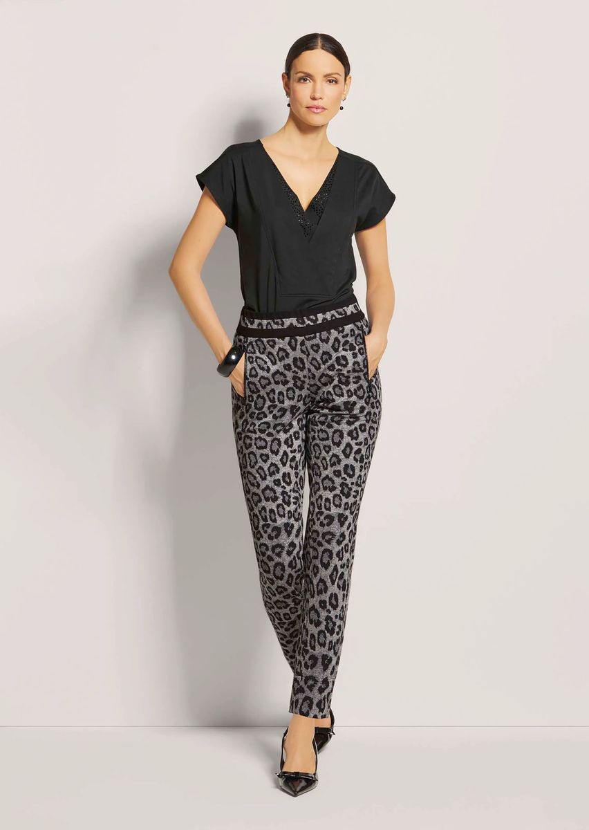 Schmale Jerseyhose mit Leopardenmuster