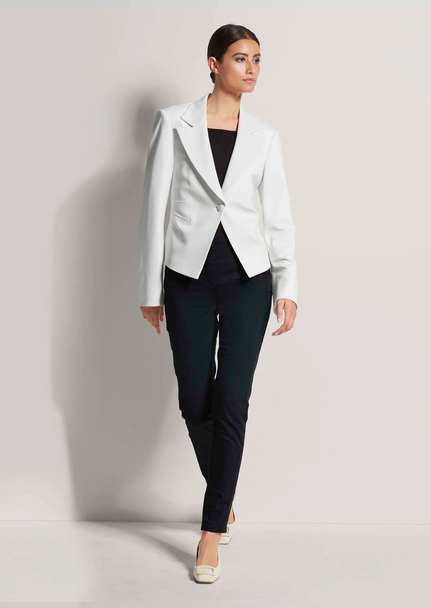 Taillierter kurzer Jersey-Blazer