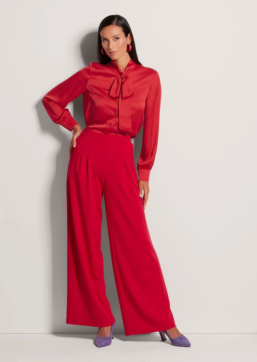 Elegante weit geschnittene Bundfaltenhose