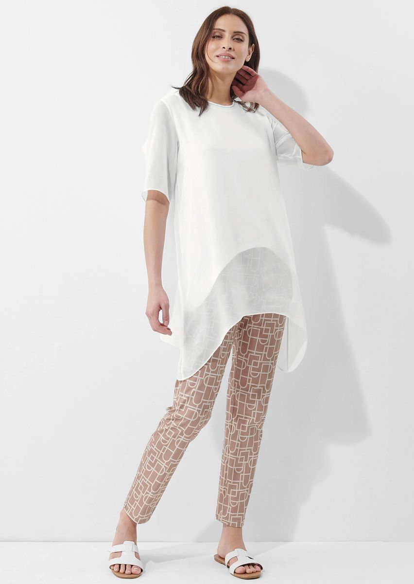 Asymmetrische Bluse im Lagen-Look
