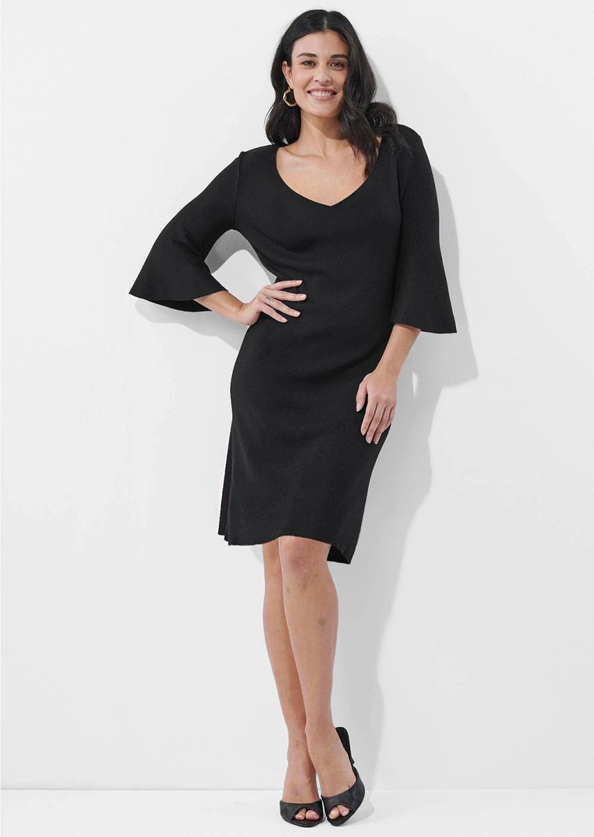 Feinstrickkleid mit Trompetenärmeln