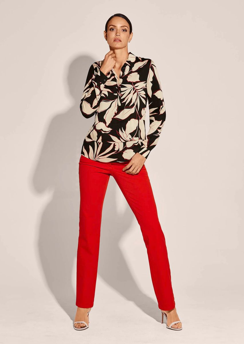 Bluse mit Blätterprint und Schößchen