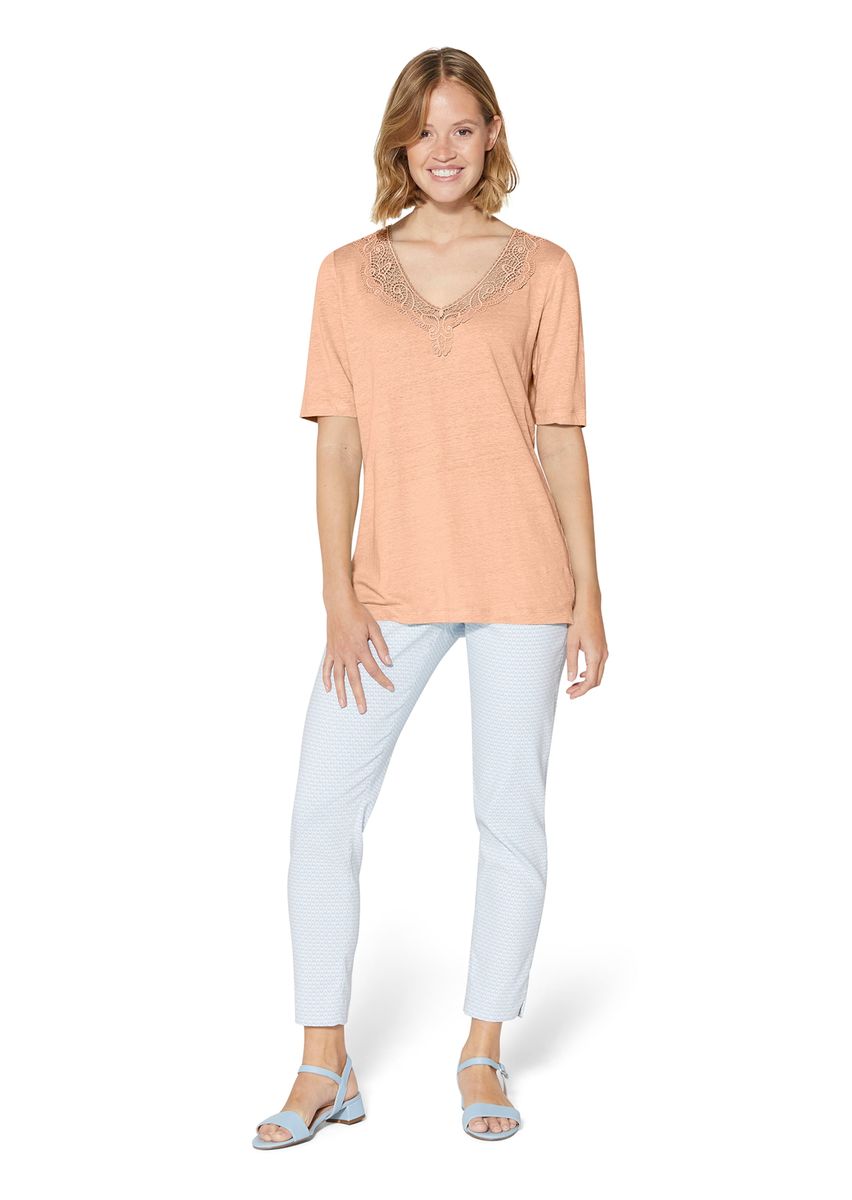 Romantisches Leinenshirt mit Spitze