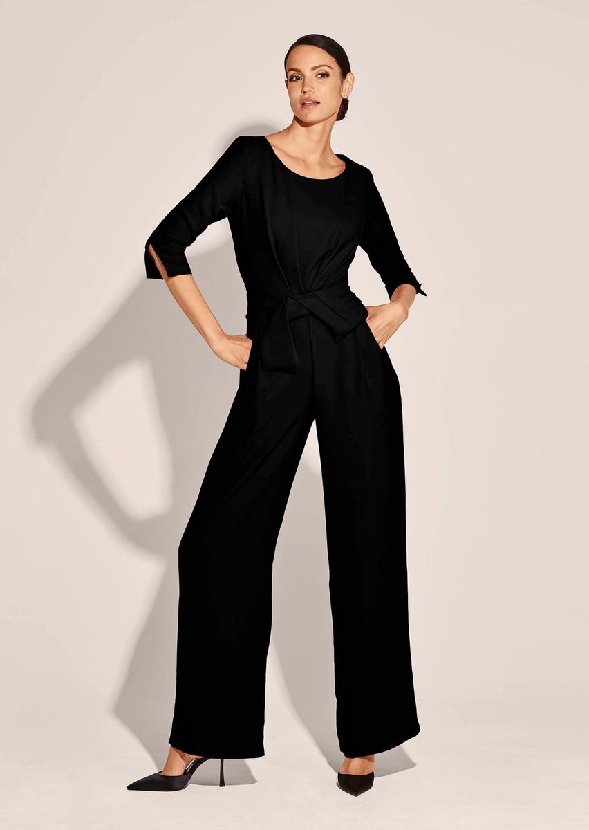 Jumpsuit mit weitem Bein und Bindegürtel